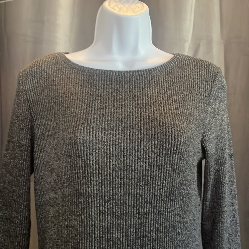 Gray knit long sleeved dress. Size small. - Picture 2 of 8